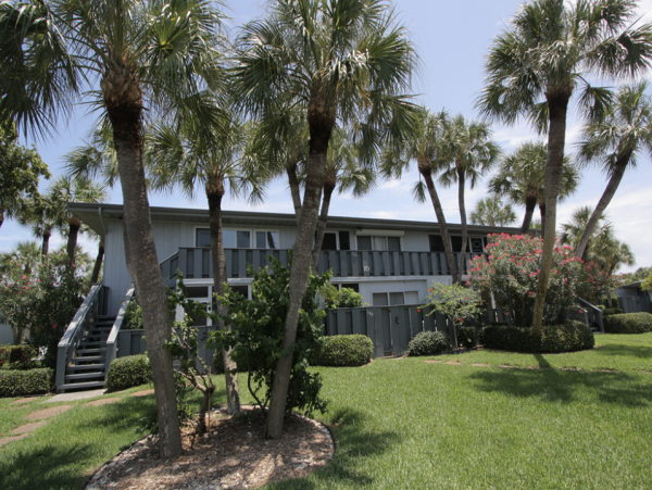 Charming Two Bedroom Vacation Condo on Longboat Key
